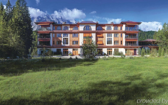 Schloss Elmau Luxury Spa Retreat & Cultural Hideaway