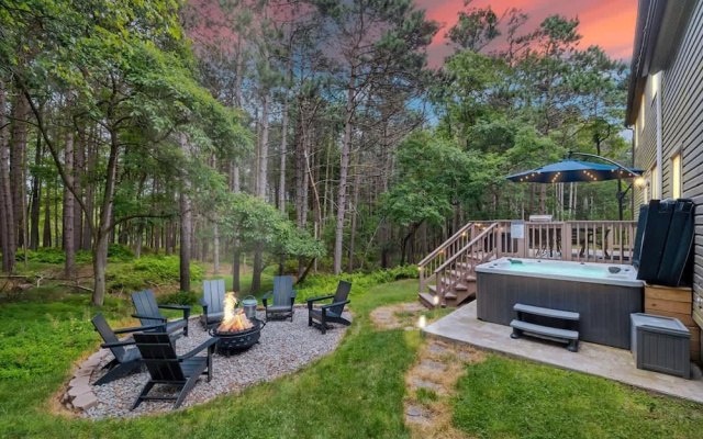 Indoorpool Hottub Gameroom Firepit Dogfriendly