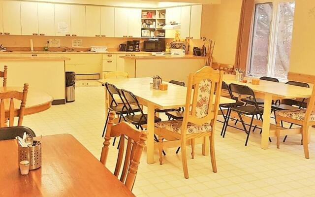 The Backcountry Inn & Hostel