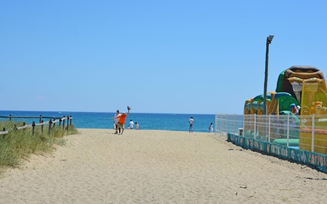 Modern villa in Cournonterral, with large garden, private pool and terrace