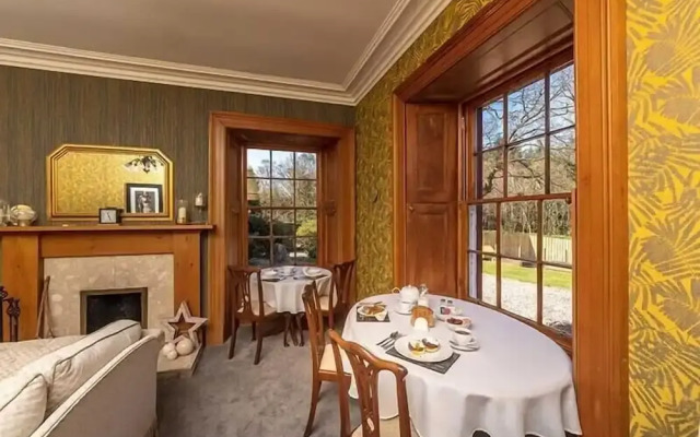 Maxwelston Farmhouse