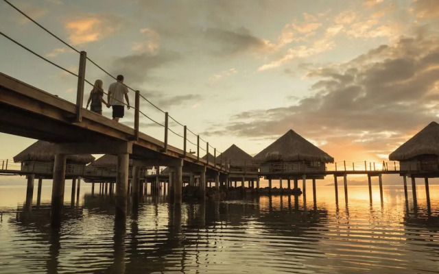Tahiti Lagoon Resort