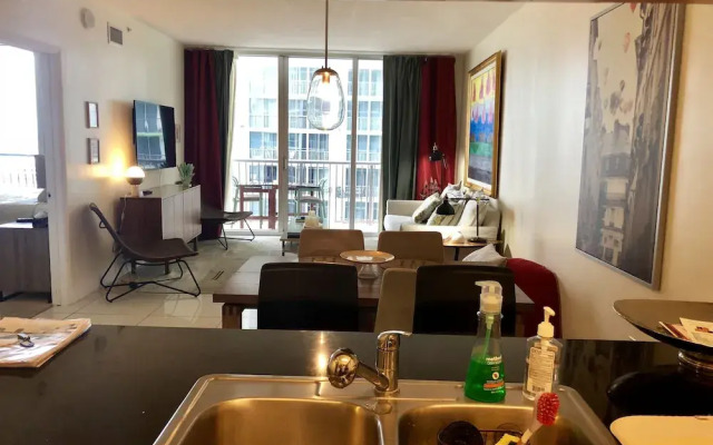 Opera Tower By Suarez Vacation Rentals