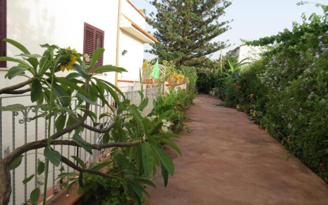 Il Roseto di Betty Appartamento in villa S1