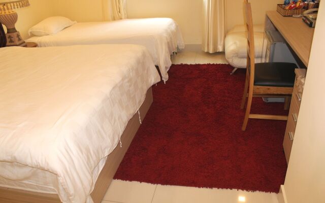 Palms Garden Saigon Hotel