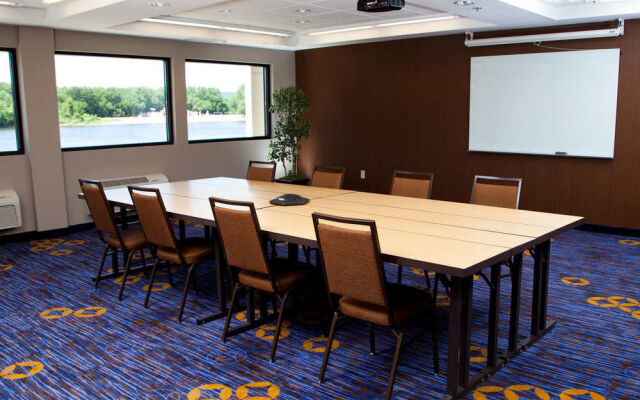 Courtyard La Crosse Downtown/Mississippi Riverfront