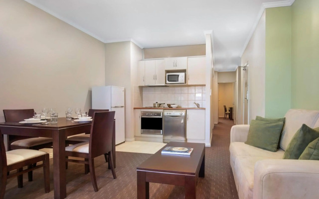 Frome Apartments