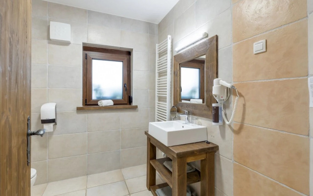 Pannonian Duplex 11