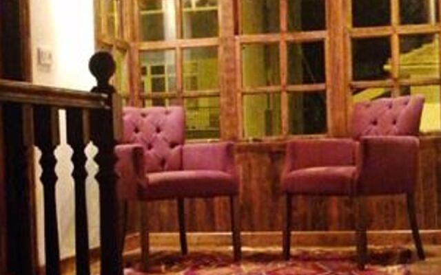 Tas Konak Butik Otel Bungalov