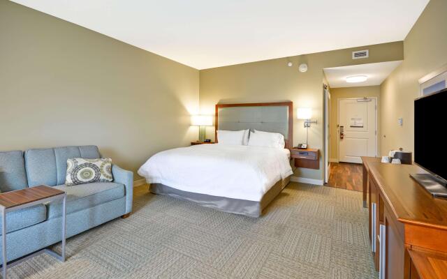 Hampton Inn & Suites Charleston Airport