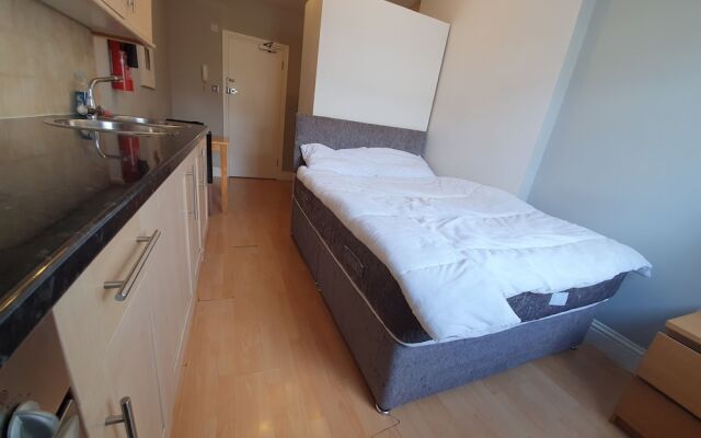 Studio Apartment in South Kensington 12