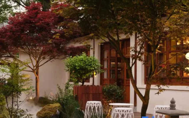 Unparalleled Courtyard（Xinchang Ancient Town） – Outside – Shanghai