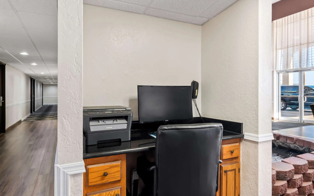 SureStay Hotel by Best Western Duncan