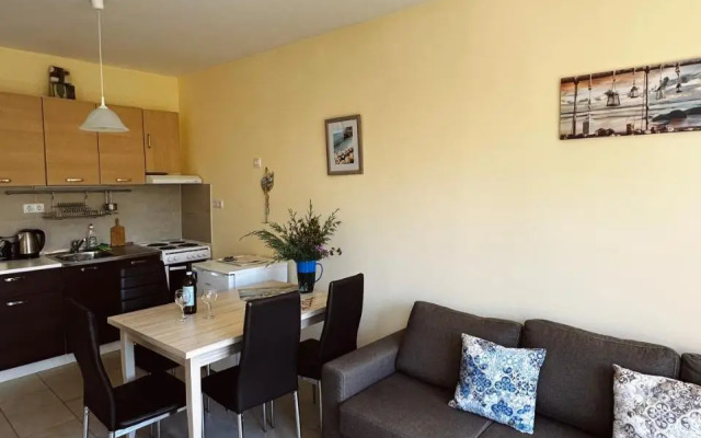 Cozy Studio at Camping Gradina