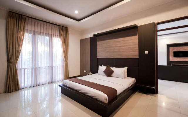 Surya Kencana Seaside Hotel – Guest Rooms – Pangandaran