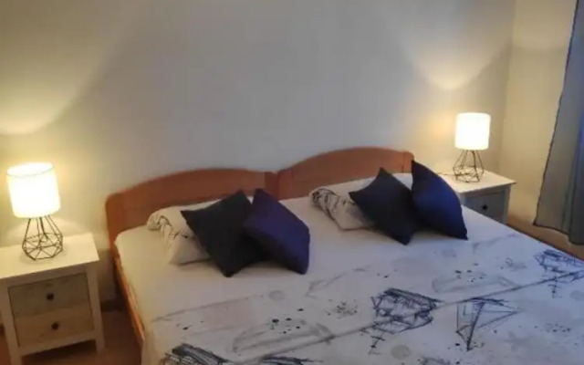 Jadranka - Free Parking and Grill - A2-blue