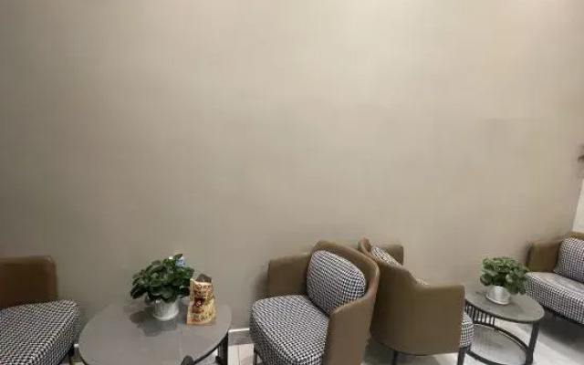 Grey Pigeon Hotel (Chengdu High-tech Zone Zhonghe Store)