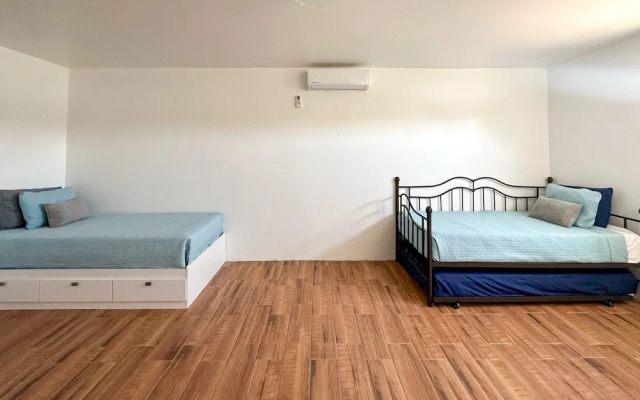 Spacious 3BR House Near Iconic Sandy Beach