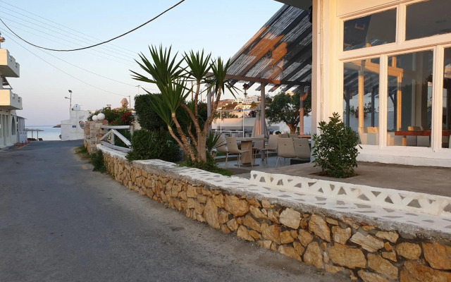 Syros Holidays