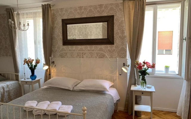Mama's and Papa's Luxury Rooms