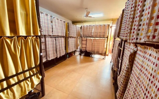 Hide-In Hostel Delhi