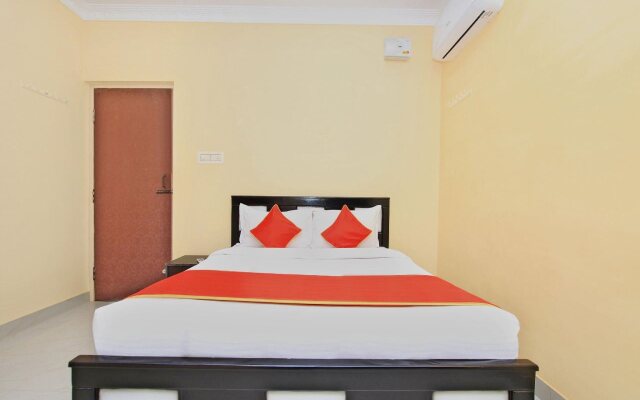 J J Palace By OYO Rooms