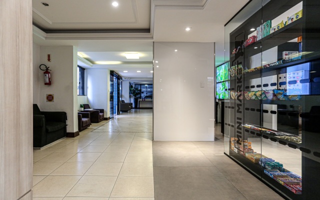 Sandri City Hotel