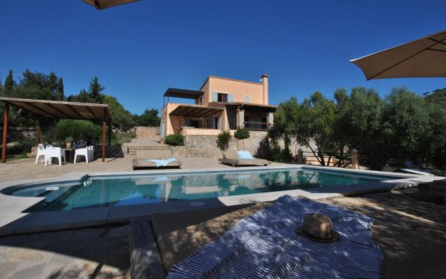 Chic Mansion in St Llorenç des Cardassar Balearic islands