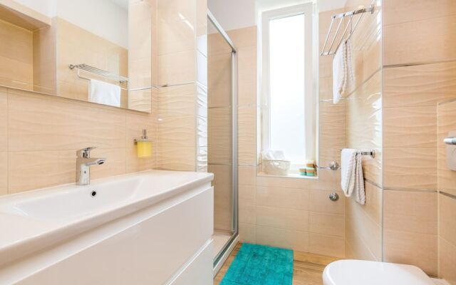 Apartments & Rooms Milcetic