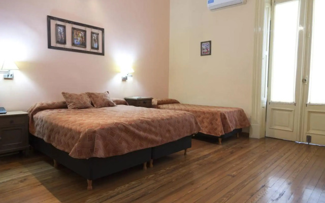 Hotel Reina