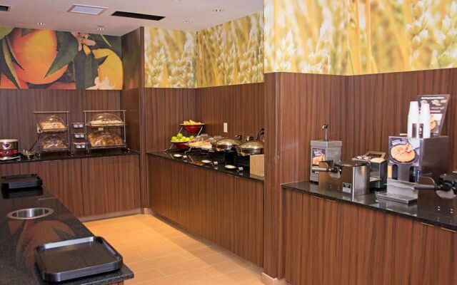 Fairfield Inn & Suites Butler