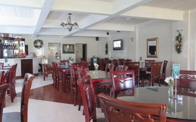 Emiramona Garden Hotel