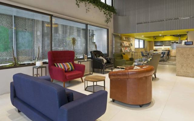 Bouti City Capsule Inn - Hostel