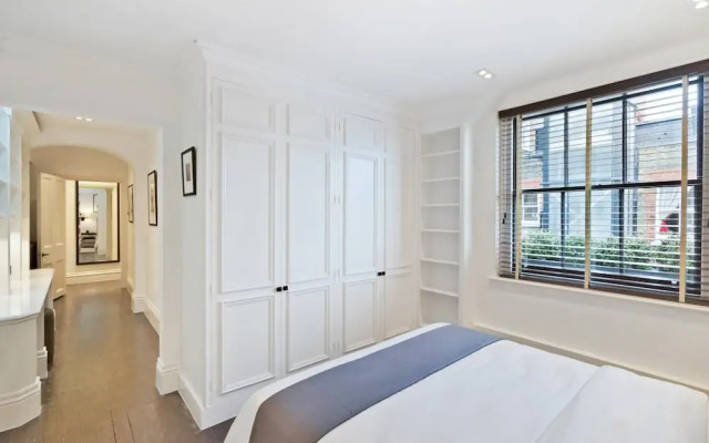 Stylish 2 bed Apartment in Cadogan Square