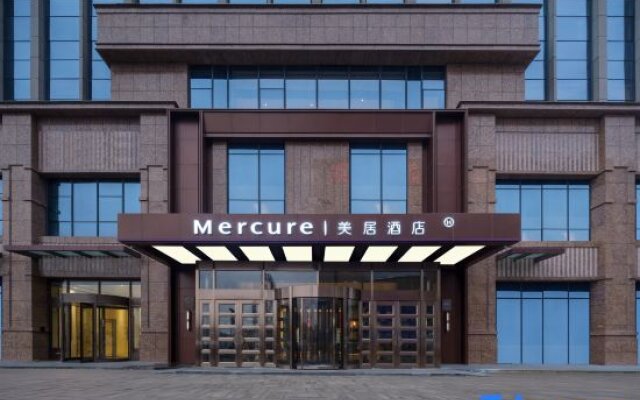 Mercure Urumqi High-speed Railway Station