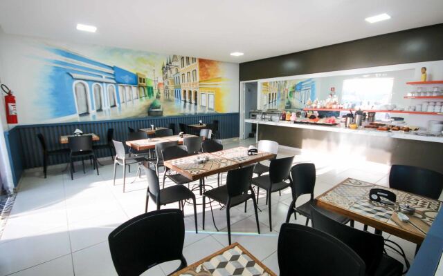 Hotel Encantos De Penedo