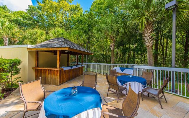 DoubleTree by Hilton North Charleston - Convention Center