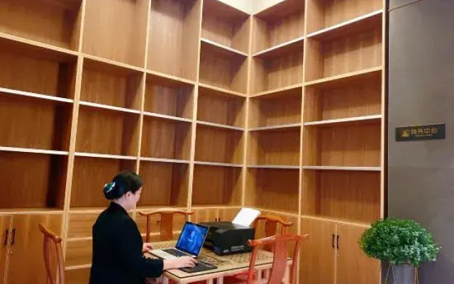 Hengdian Chengyi Hotel (Movie City Branch)