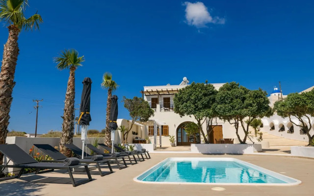 Grand Villa Santorini