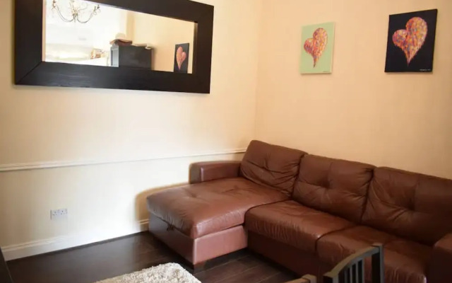 1 Bedroom Flat Close to Earls Court Station