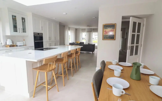 19A Lighthouse Village