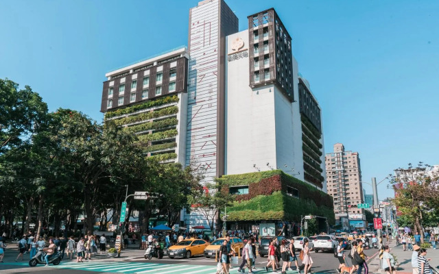 Star Hostel Taichung Parklane