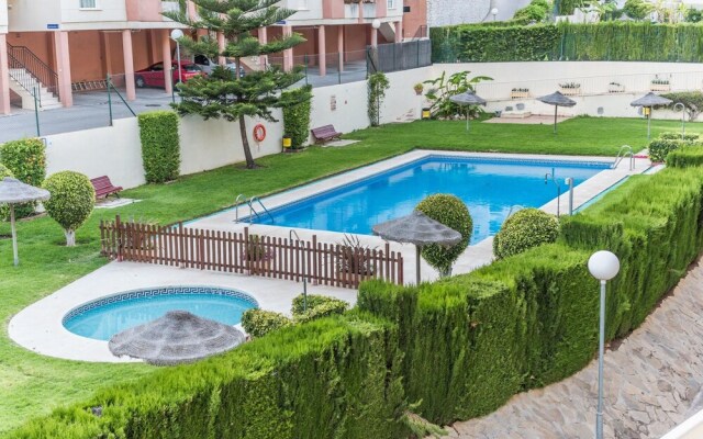 Apartment With 2 Bedrooms in Benalmádena, With Wonderful Mountain View