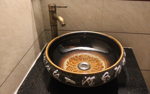 LongShenglongji Hotel