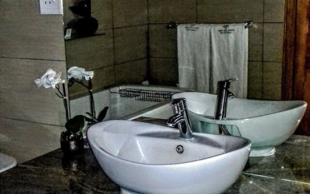 Dwaleni Farm Lodge