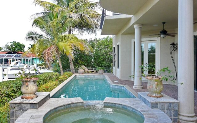 1370 North Collier Boulevard