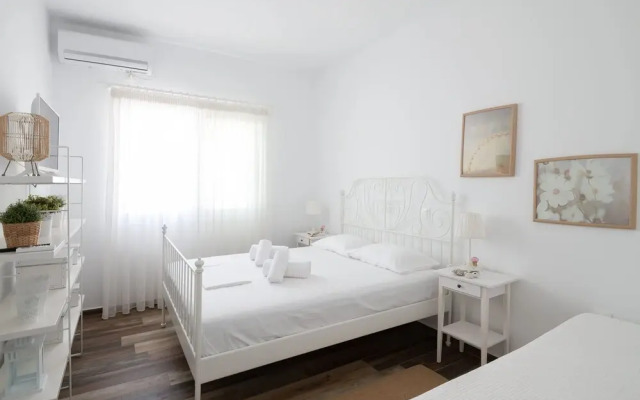 Seafront Pouletis Family Sunset Gem With Pool