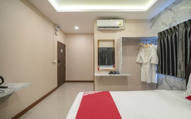 OYO 455 Siam Best 2