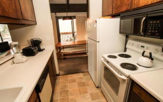 Discovery 4 #160, Loft