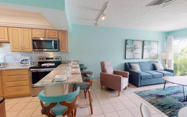 Jamaica Royale Beach Waves